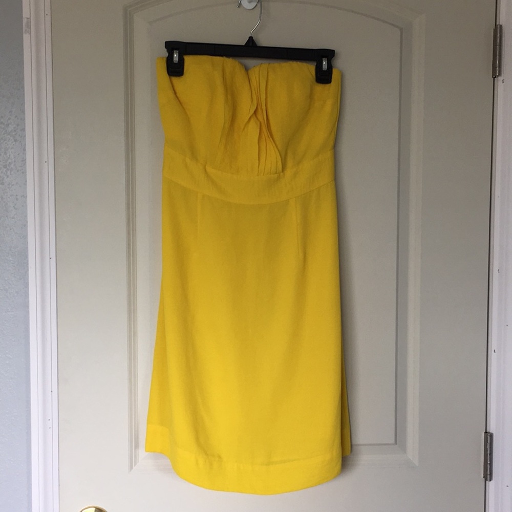 Yellow strapless dress
